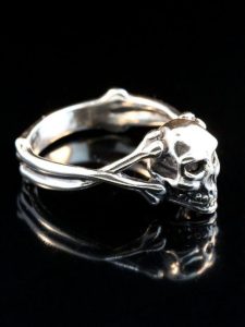 ring with skulls