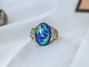  the Mysteries of Mood Rings